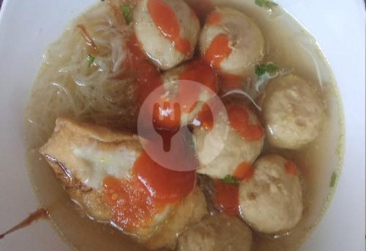 Bakso & Sempol Primadona: Rasa Keluarga yang Menggoda di Kawungkangkung